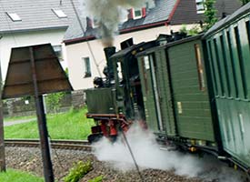 Fichtelbergbahn train on curve