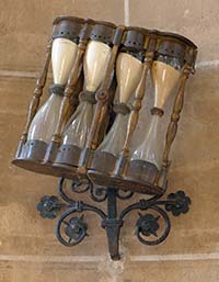 Hourglasses in Dom St. Marien
