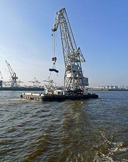 Floating crane in Port of Hamburg