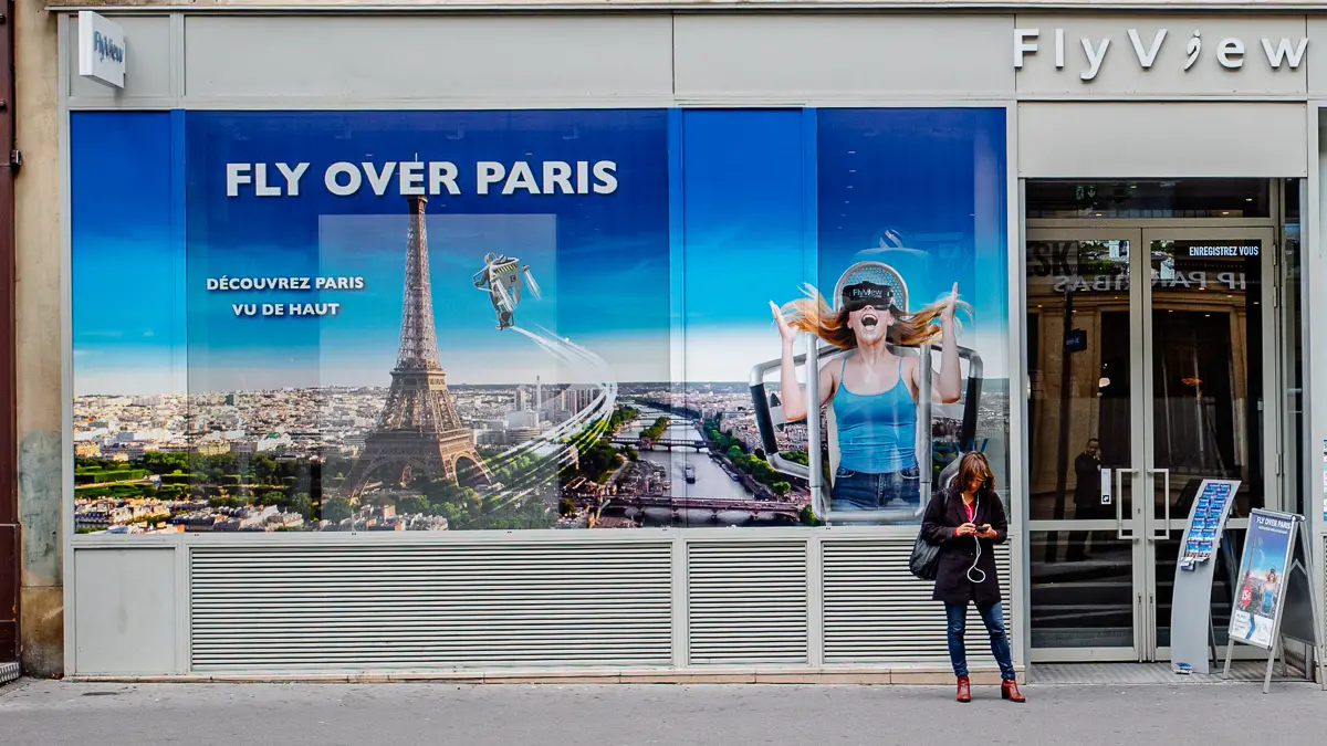 FlyView "Fly Over Paris."