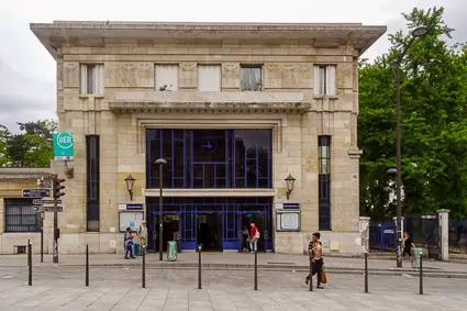 Cité Universitaire station, RER Line "B"