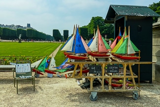 Jardin du Luxembourg - sailboat rentals