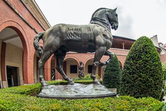 Horse sculpture by Antoine Bourdelle