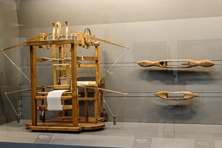 Vaucanson's loom for weaving silk (1749) 
