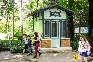 Old guard's hut in Parc Montsouris
