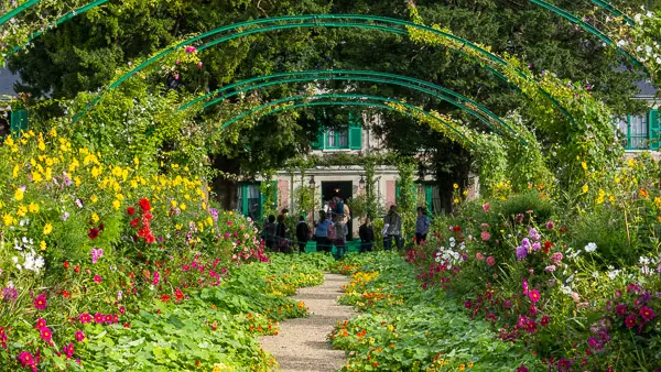 Main path through the gardens at Giverny