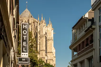 Hotel de la Cathedrale and Beauvais Cathedral