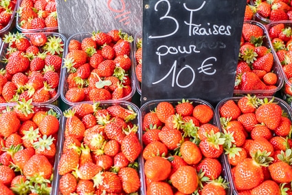 Strawberries at street market in Beauvais, France