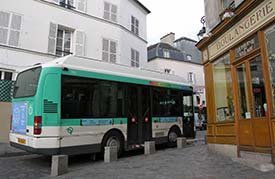 Montmartre bus