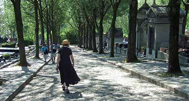 Père Lachaise Cemetery photo