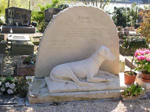 Bébe and Goliath grave at Paris Dog Cemetery