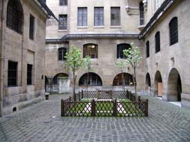 Women's Courtyard at La Conciergerie, PAris
