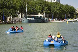 Bassin de la Villette pedalboats