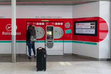 Paris Le Bus Direct and RoissyBus ticket machine