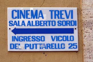 Cinema Trevi sign