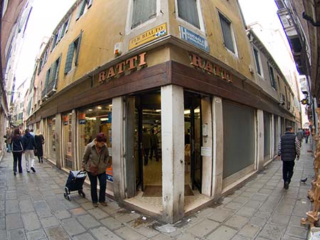 Ratti hardware and household goods store, Venice