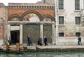 Murano glass factory-showroom