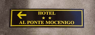 Hotel Al Ponte Mocenigo sign