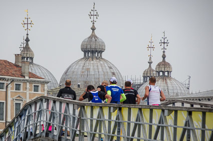 temporary pontoon bridge on Canal Grande during Venice Marathon