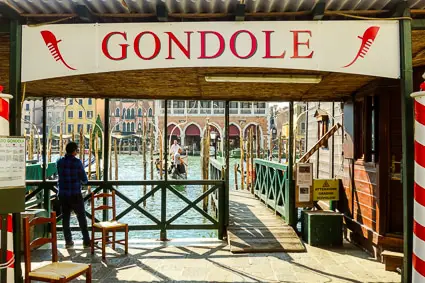 Gondola and traghetto station, Venice