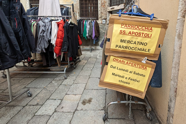 Charity shopCharity shop of the SS Apostoli church in Venice's Cannaregio district.