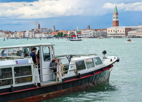 Venice 'motoscafo 'water bus and the San Marco waterfront.