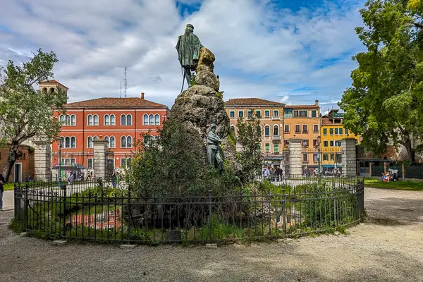 Fountain in Viale Giuseppe Garibaldi, Venice, Italy.