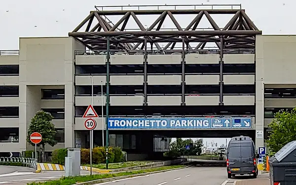 Tronchetto parking garage, Venice