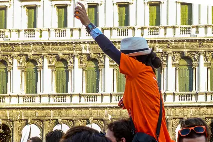 Official Guinness World Record "World's Largest Aperol Sprits Toast", Venice, 2021