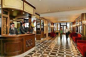Hotel Amadeus lobby